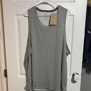 Nike Men's Gray Tank Top